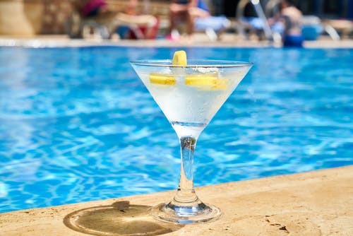 Reasons Behind Cloudy Pool Water and Useful Remedies